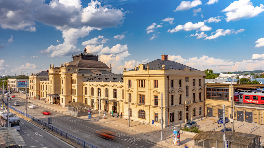 Hlavní nádraží České Budějovice, pohled od jihu, 2024