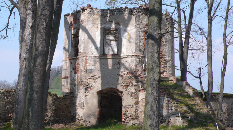 Němčice, zámek - gloriet, 2019